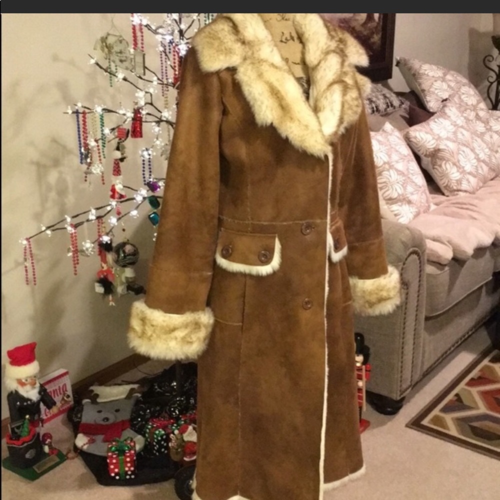 Leather Sherpa Lined. Medium.
